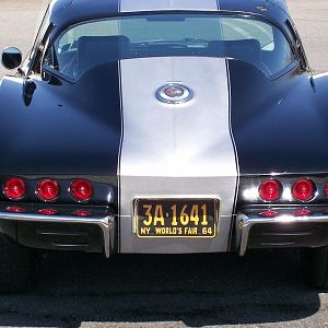Customized '64 Vette 4 speed coupe