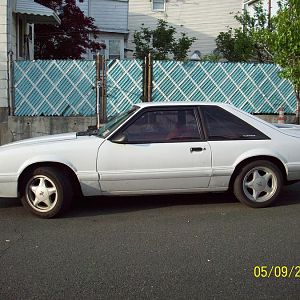 this is some of the first pics of the car. i had just picked it up.