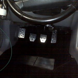 Int w/Black Carpet and billet pedals